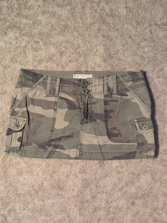 Abercrombie & Fitch Dresses & Skirts - Y2K Abercrombie & Fitch Green Camo Utility Mini Skirt